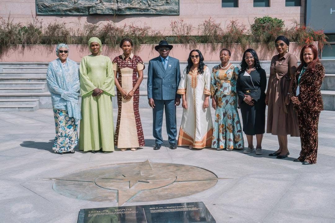 Today-the-Honorable-First-Lady-Znash-Tayah-and-other-First.jpg